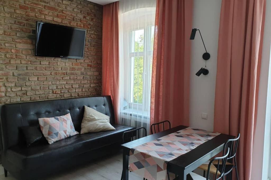 Apartament W Kamienicy Przy Plantach Kalisz  Exterior photo